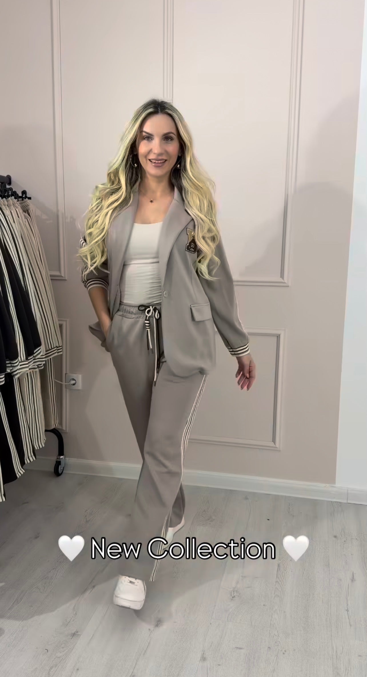 Compleu Divina - eLiaShop.ro Magazin de haine online