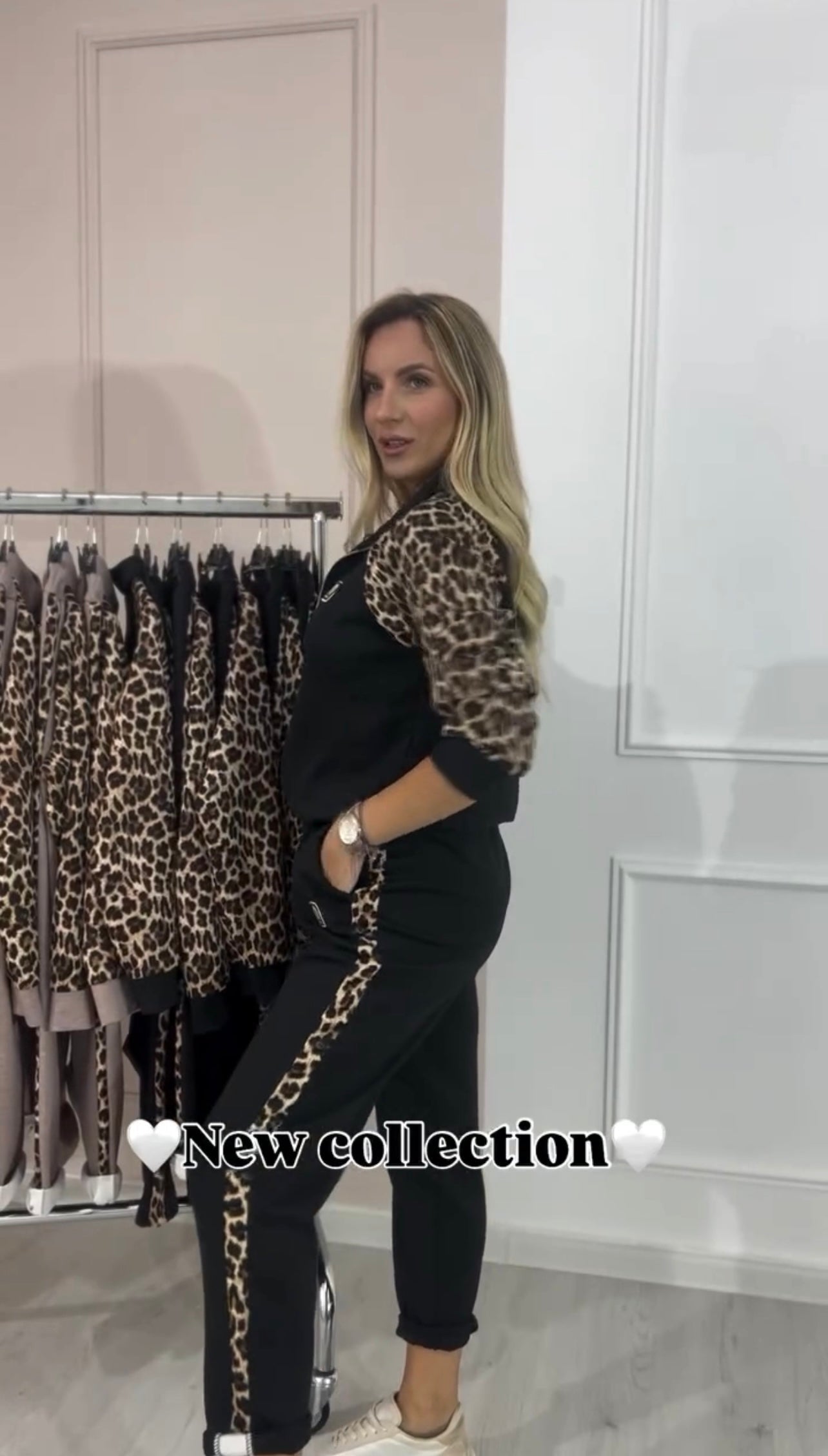 Compleu Aylin - eLiaShop.ro Magazin de haine online